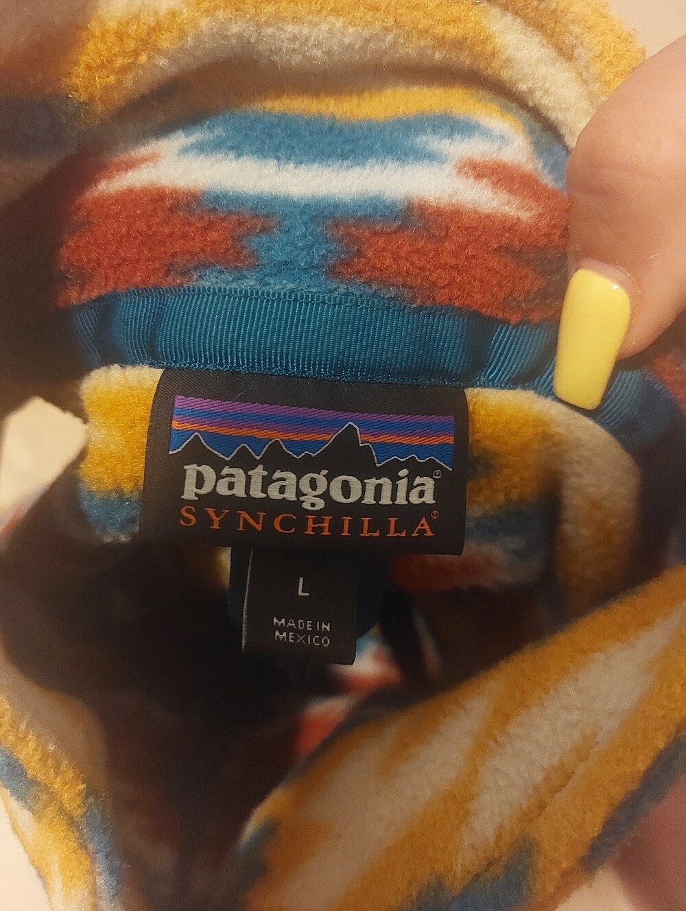 Patagonia Aztec Print Fleece Vest in Red, Yellow, Teal Large - Picture 5 of 6